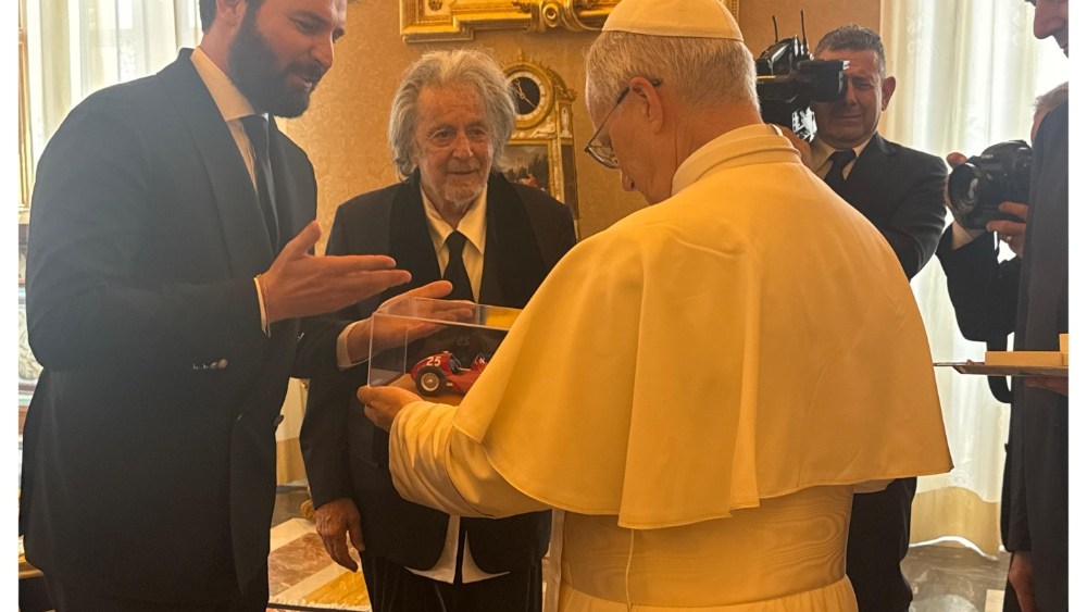 Al-Pacino-Meets-With-Pope-Leo-XIV-at-Vatican.jpg