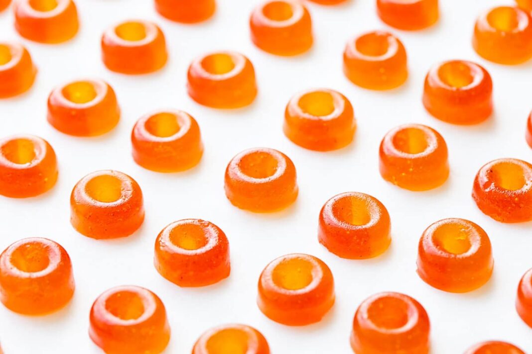 Homemade-Gummy-Peach-Rings-made-with-Real-Fruit-and-Gelatin.jpg